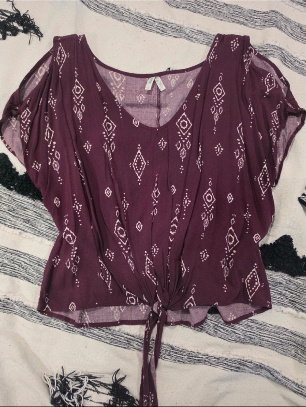 Y2K Mudd Plum Tie-Front Patterned Blouse Large